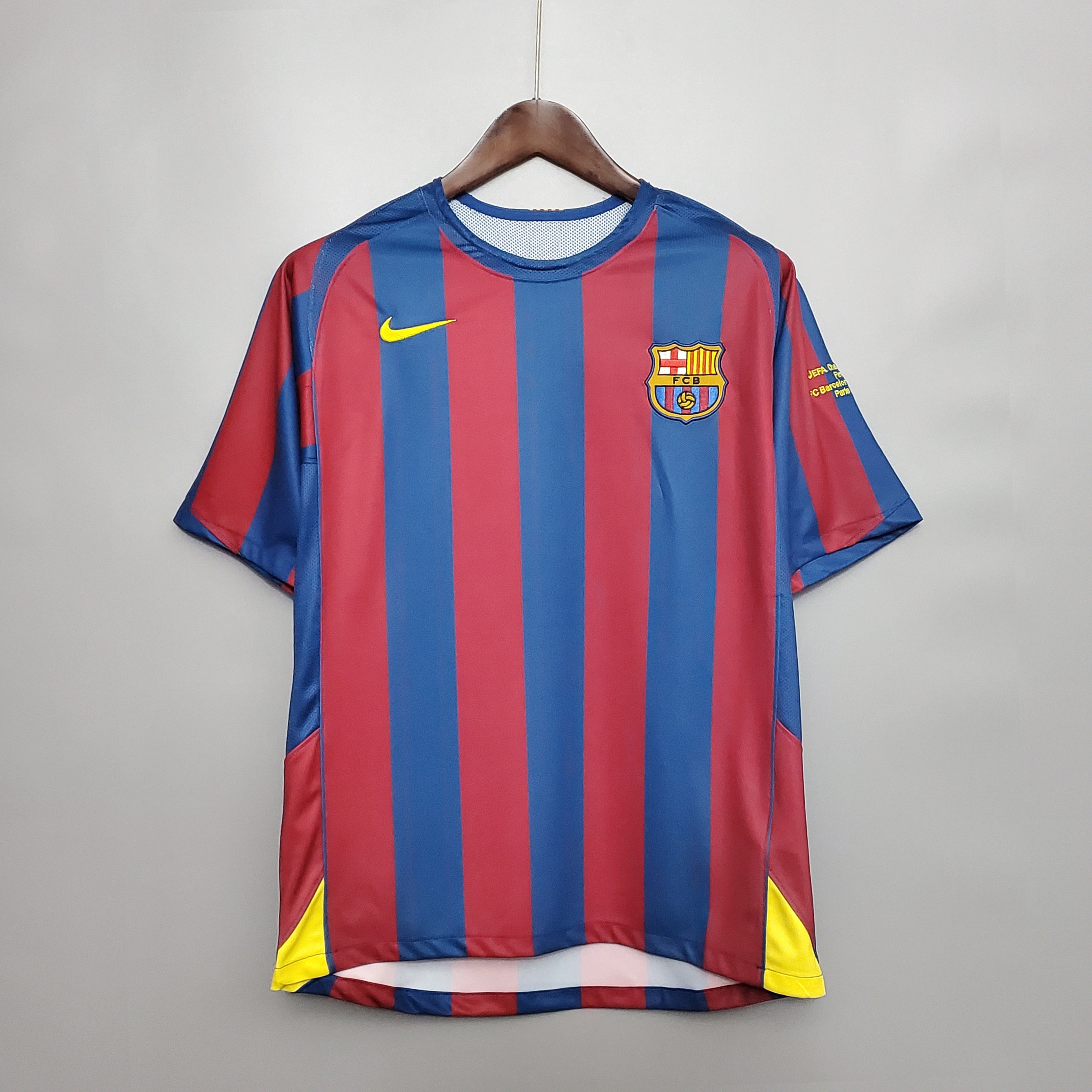 Maillot Vintage Rétro FC Barcelone 2005/06 – Domicile Blaugrana